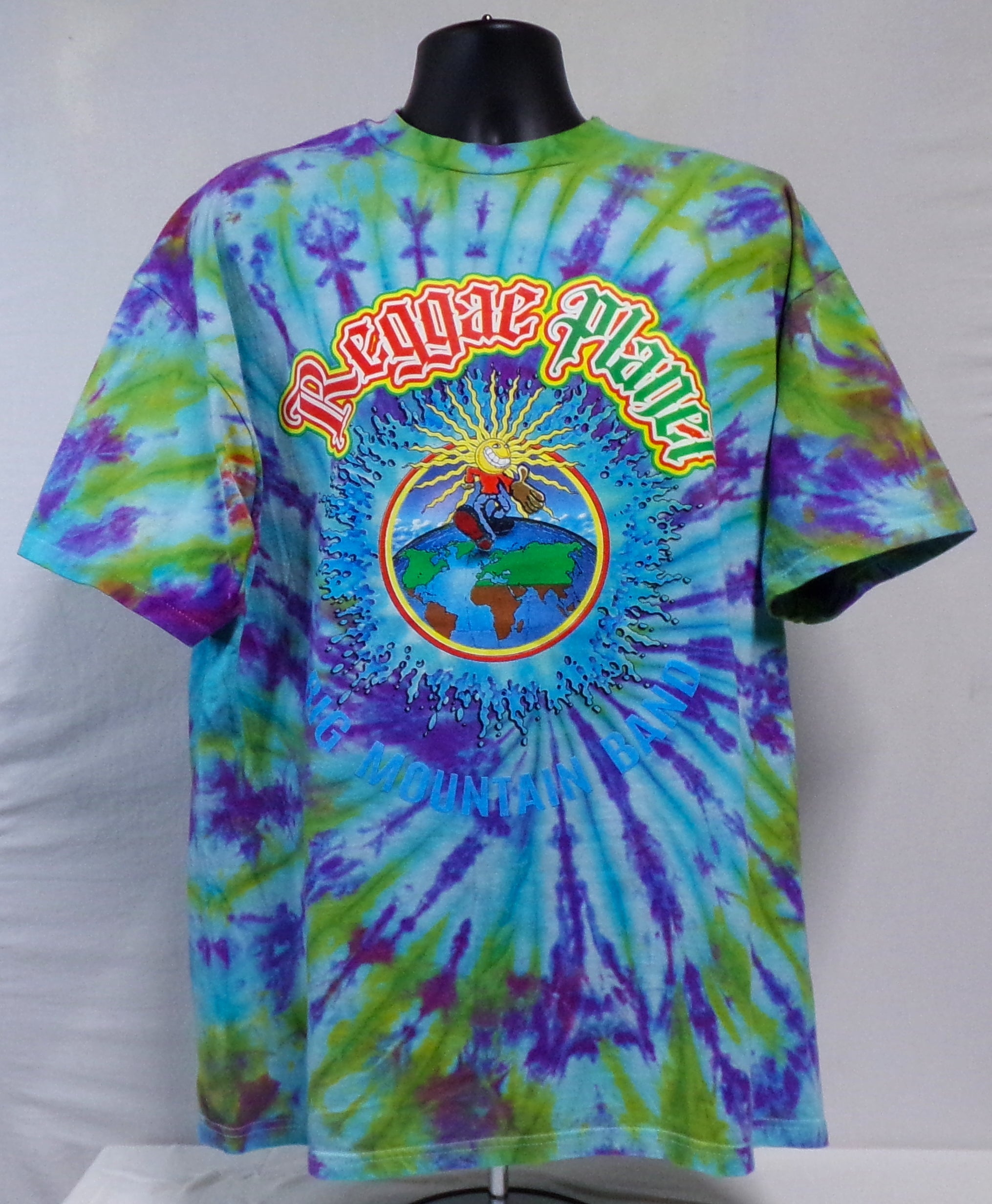 REGGAE PLANET CUSTOM TIE DYE T-SHIRT (SIZE: XXLARGE) (BIG MOUNTAIN MERCHANDISE)