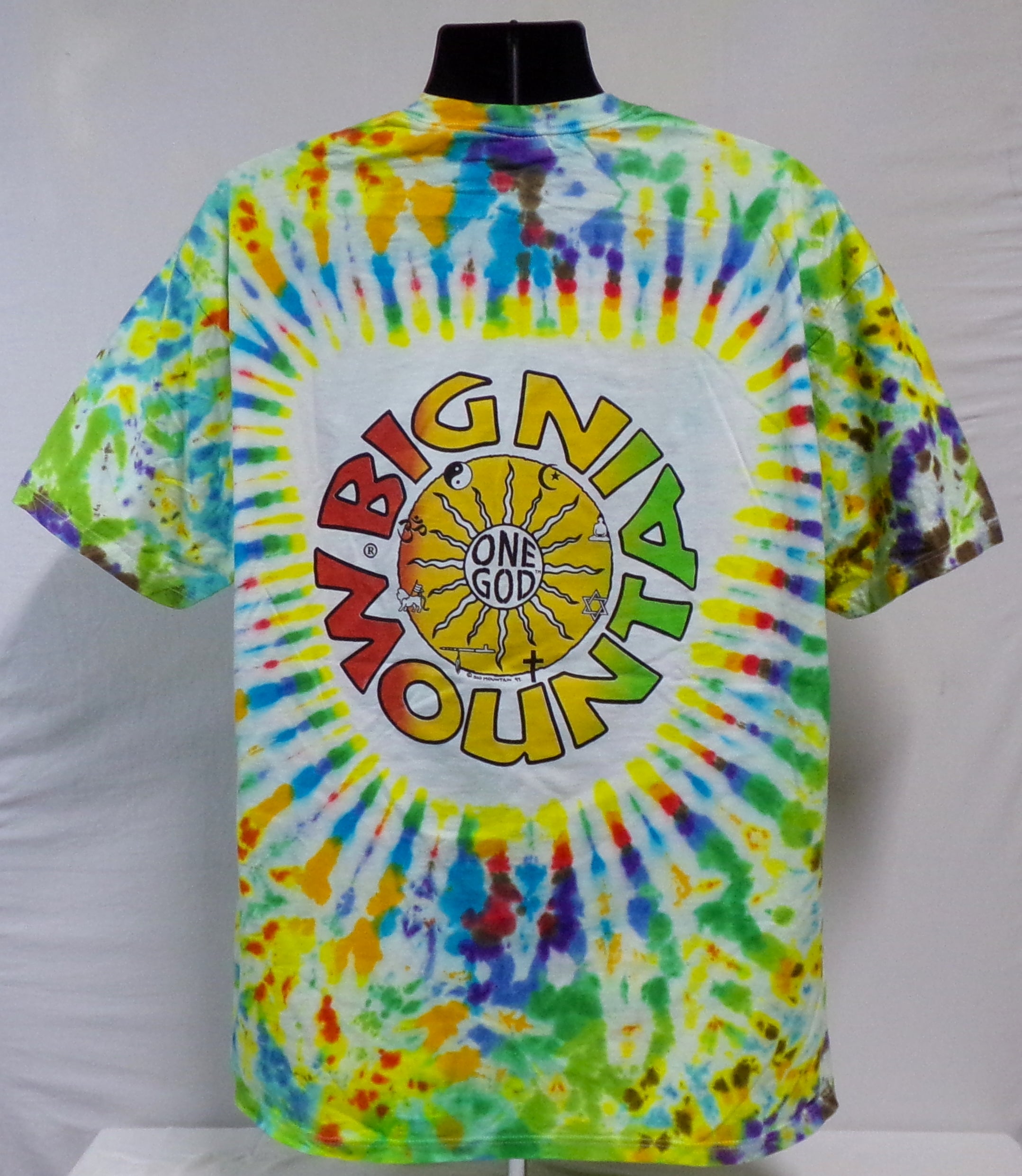 BIG MOUNTAIN CUSTOM TIE DYE T-SHIRT (X LARGE) (BIG MOUNTAIN MERCHANDISE)