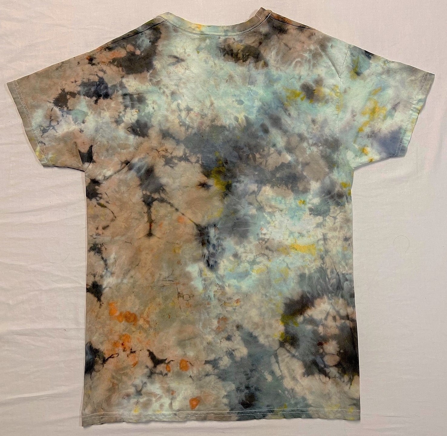 REGGAE PLANET CUSTOM TIE DYE V-NECK T-SHIRT (SIZE : MEDIUM) (BIG MOUNTAIN MERCHANDISE)